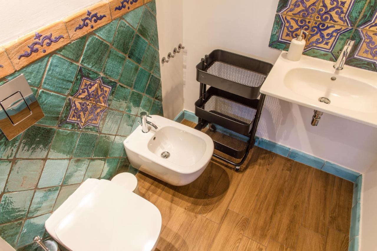 Cortile Umberto I Bed & Breakfast เชฟาลู ภายนอก รูปภาพ