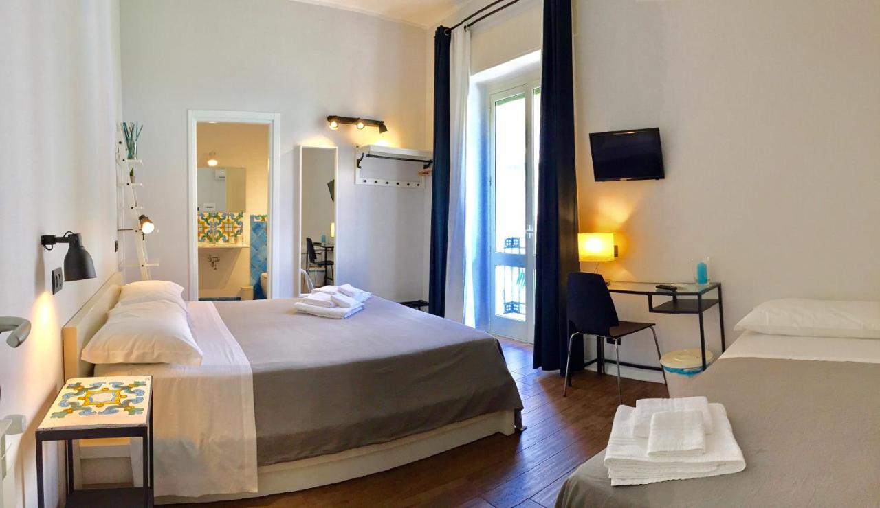 Cortile Umberto I Bed & Breakfast เชฟาลู ภายนอก รูปภาพ