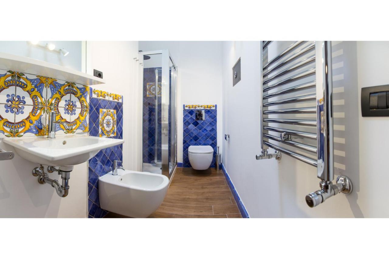 Cortile Umberto I Bed & Breakfast เชฟาลู ภายนอก รูปภาพ
