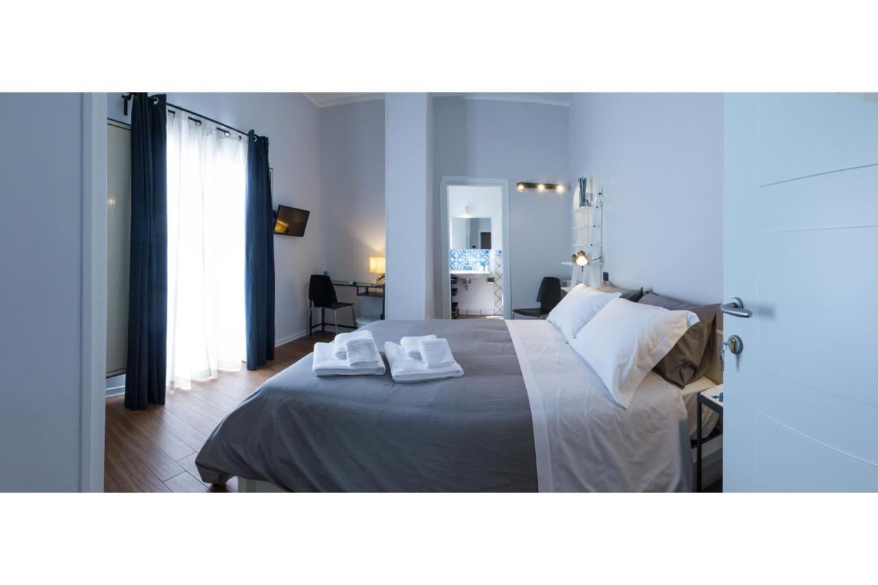Cortile Umberto I Bed & Breakfast เชฟาลู ภายนอก รูปภาพ
